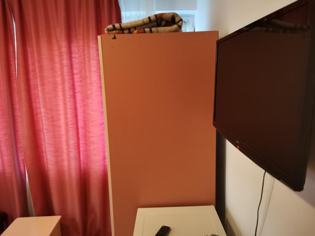 Hotel Zora Widyń Zewnętrze zdjęcie