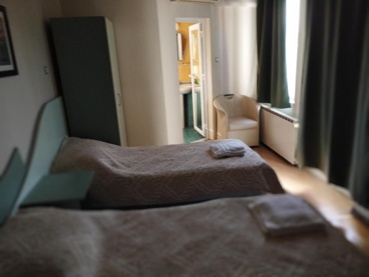Hotel Zora Widyń Zewnętrze zdjęcie